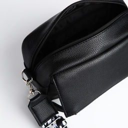 Сумка женская кросс-боди TEXTURA на молнии, 21×7×13 см, чёрная