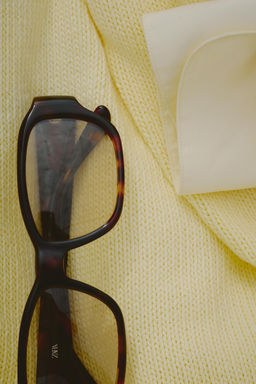 GAFAS DE SOL RECTANGULARES / Carey
