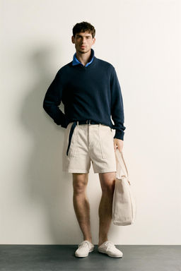 BERMUDA REGULAR FIT PANA / Crudo