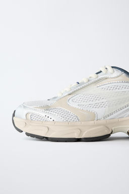 MULTI-PIECE TRAINERS