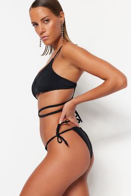 Siyah Tunelli Normal Paca Bikini Alt? TBESS22BA0216