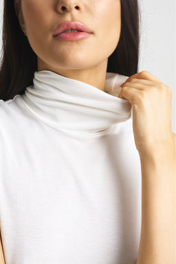 Топ-водолазка из вискозы Milk - Erist store фото 5