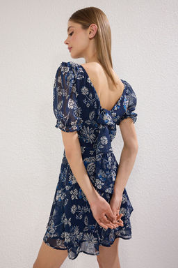TRENDYOLMILLA Lacivert Cicek Desenli Mini Sifon Dokuma Elbise TWOSS23EL01171 фото 2