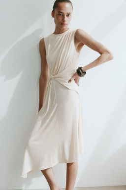 Vestido asim?trico con detalle girado - H&m фото 2