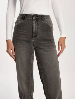 CONTE Графитовые джинсы Basic straight с эффектом потертостей CON-824 grey - Conte elegant фото 4