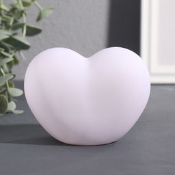 Фигурка светящаяся RISALUX Сердце. Голуби, LED-ночник, 3хLR44, 8?11?7 см