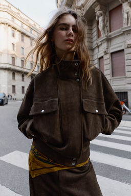 OVERSIZE FAUX SUEDE BOMBER JACKET - Zara фото 2