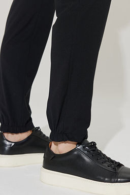 Slim Fit Dar Kesim _talyan Kuma_ Ekstra Rahat T_ylenme Yapmayan Mono Yaka Siyah Tak_m Elbise 4A3023100063SYH