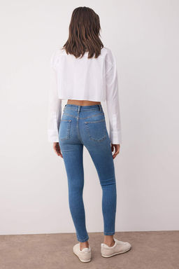 Siyah Vucudu Saran Esnek Yuksek Bel Skinny Jeans TWOSS25JE00051 - Trendyolmilla фото 14