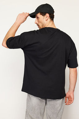 Siyah Oversize/Geni_ Kesim Geyik Nak__l_ %100 T-Shirt TMNSS24TS00055 - Trendyolmilla фото 2