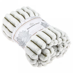 Плед/покрывало 150х200см "Белый тигр-005", велсофт "Marmari" полоса, высокий ворс, полиэстер 100%, плотность 350г/м2, упаковка пояс бумажный, "Домашняя мода" (Россия)