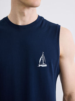 Bisiklet Yaka Bask?l? Erkek Kolsuz Ti??rt