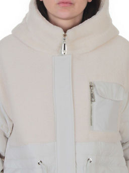 7716 MILK/WHITE Куртка зимняя женская (150 гр. синтепон)