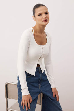 Beyaz Ikili Bluz/H?rka Fitted/Vucuda Oturan Orme Bluz TWOAW26BZ00309 - Trendyolmilla фото 2