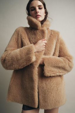 LEATHER COAT WITH SHEEPSKIN ZW COLLECTION - Zara фото 8