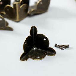 Уголок металл «Треугольник», набор 10 шт. и гвозди, бронза, 1.8×1.8 см