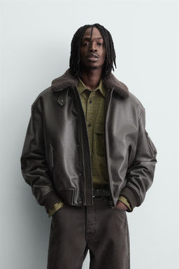 LEATHER EFFECT JACKET WITH DETACHABLE COLLAR - Zara фото 10