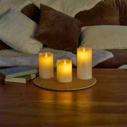 ULD-F065 WW RC CANDLE SET3 Фигура светодиодная Свеча на батарейках 2AA (не в/к), в составе набора из 3 штук. Диммируемая. 1 светодиод. Теплый белый свет. Пульт ДУ (в/к). TM Uniel - Volpe фото 3