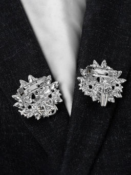 Зажим для кардигана Соцветие, радужный в серебре