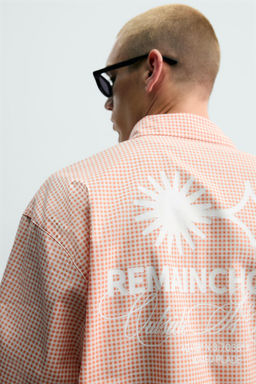 CAMISA BOXY FIT TEXTOS ESTAMPADOS / blanco-naranja - Zara фото 7