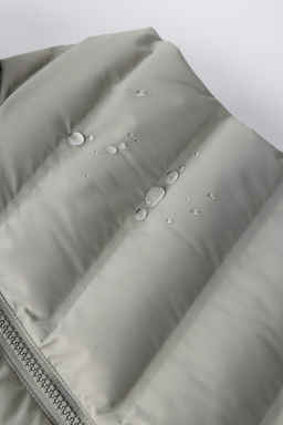CHALECO ULTRALIGERO CAPUCHA WATER REPELLENT / Beige - Zara фото 8