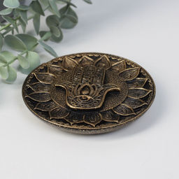 Подставка для благовоний полистоун Рука Фатимы, золото, 9.8?9.8?1 см - Simaland фото 2