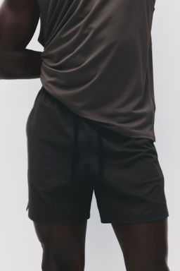 Pantal?n corto de deporte con DryMove - H&m фото 12