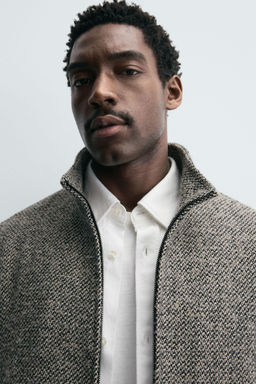 BOUCL_ TEXTURE OVERSHIRT - Zara фото 5