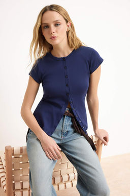 Lacivert Dugmeli Fitted/Vucuda Oturan Orme Bluz TWOSS25BZ00281