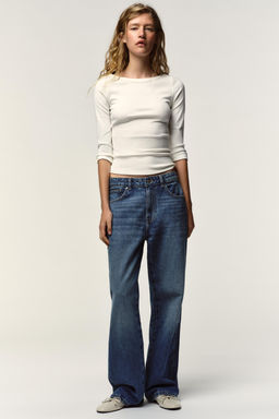 RIBBED T-SHIRT WITH BUTTON