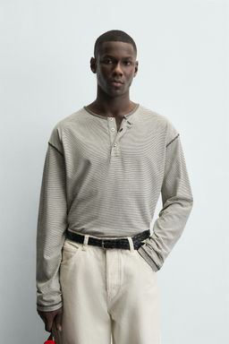 STRIPED HENLEY NECK T-SHIRT - Zara фото 2