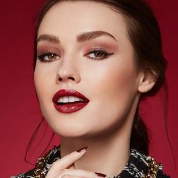 ARTDECO Помада для губ увлажняющая PERFECT COLOR LIPSTICK тон 810, 4 г  фото 5