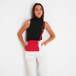 Сумка женская на фермуаре, малиновая