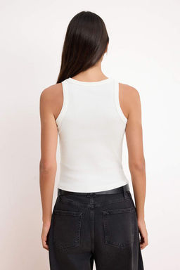 Wardrobe Essentials-Ekru Fitted/Vucuda Oturan Kal?n Ask?l? Kolsuz Esnek Orme Atlet TWOSS26AL00029