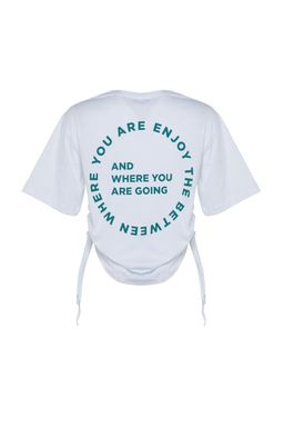 TRENDYOLMILLA Beyaz %100 Pamuk S?rt Bask?l? Buzgulu Oversize/Genis Kesim Bisiklet Yaka T-Shirt TWOSS23TS00150  фото 8