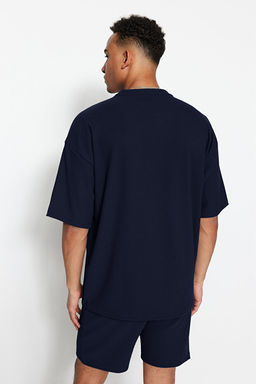 Lacivert Oversize Bisiklet Yaka K_sa Kol Dokulu K_r__maz Ottoman T-Shirt TMNSS23TS00081 - Trendyolmilla фото 2