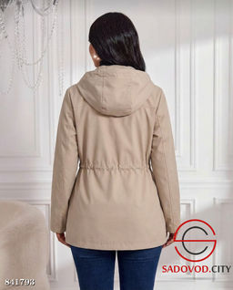 Ветровка женская с капюшоном