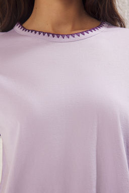 Lila %100 Pamuk Kontrast Dikis Detayl? Basic Bisiklet Yaka Orme T-Shirt TWOSS19AD0085