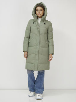 Куртка зимняя с капюшоном удлиненная стеганная зеленого цвета 9650Z - Mtforce фото 13