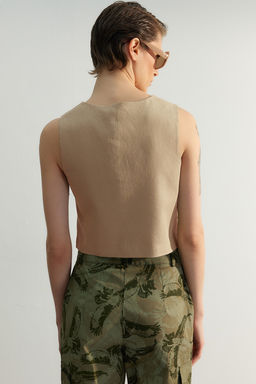 Limited Edition Bej Fitted Crop Dokuma Keten Gorunumlu Yelek TWOSS23YE00016