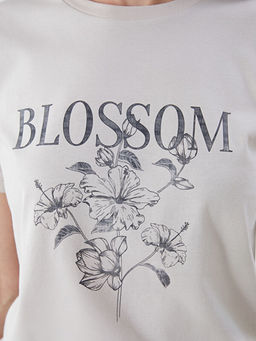 Bisiklet Yaka Bask?l? Kad?n Ti??rt