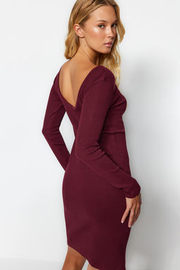 TRENDYOLMILLA Bordo Fitilli S?rt Detayl? Bisiklet Yaka Fitted/Vucuda Oturan Mini Esnek Orme Elbise TWOAW24EL00390