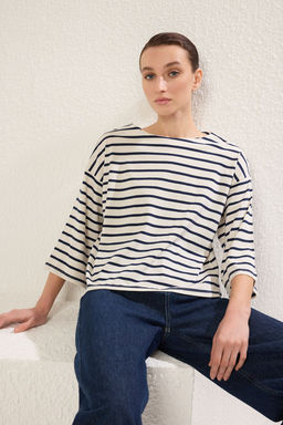 TRENDYOLMILLA Antrasit Cizgili Relaxed/Rahat Kal?p Truvakar Kol Orme T-Shirt TWOSS25TS00115  фото 11