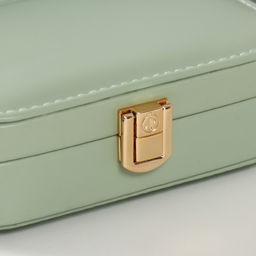 Шкатулка кожзам для украшений Эмори зелёная 15х10х4,5 см - Simaland фото 2