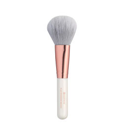 essence Кисть косметическая для пудры flat powder brush  фото 2