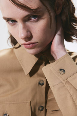 Camisa cargo con cinturon