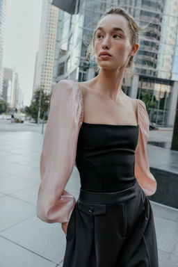 CONTRAST STRETCH BODYSUIT