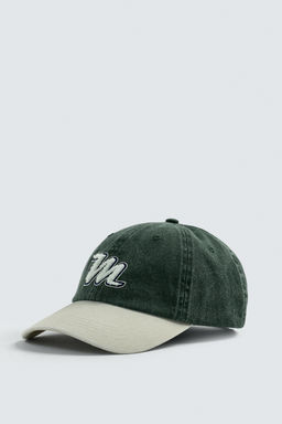 GORRA PARCHE LETRA / Verde
