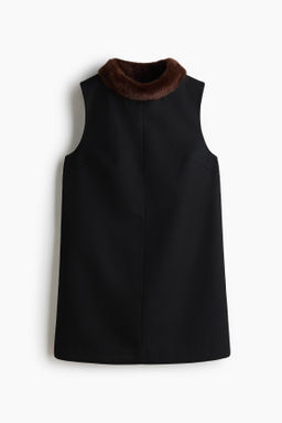 Vestido recto con cuello