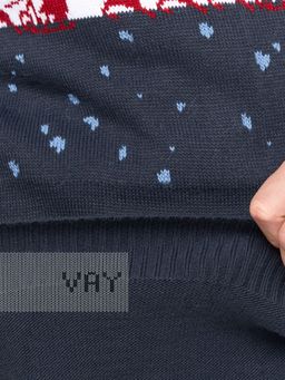 Джемпер мужской 5232-12339. 8200048/30869/0703/501 т.джинс/зимнее утро/красный/белый